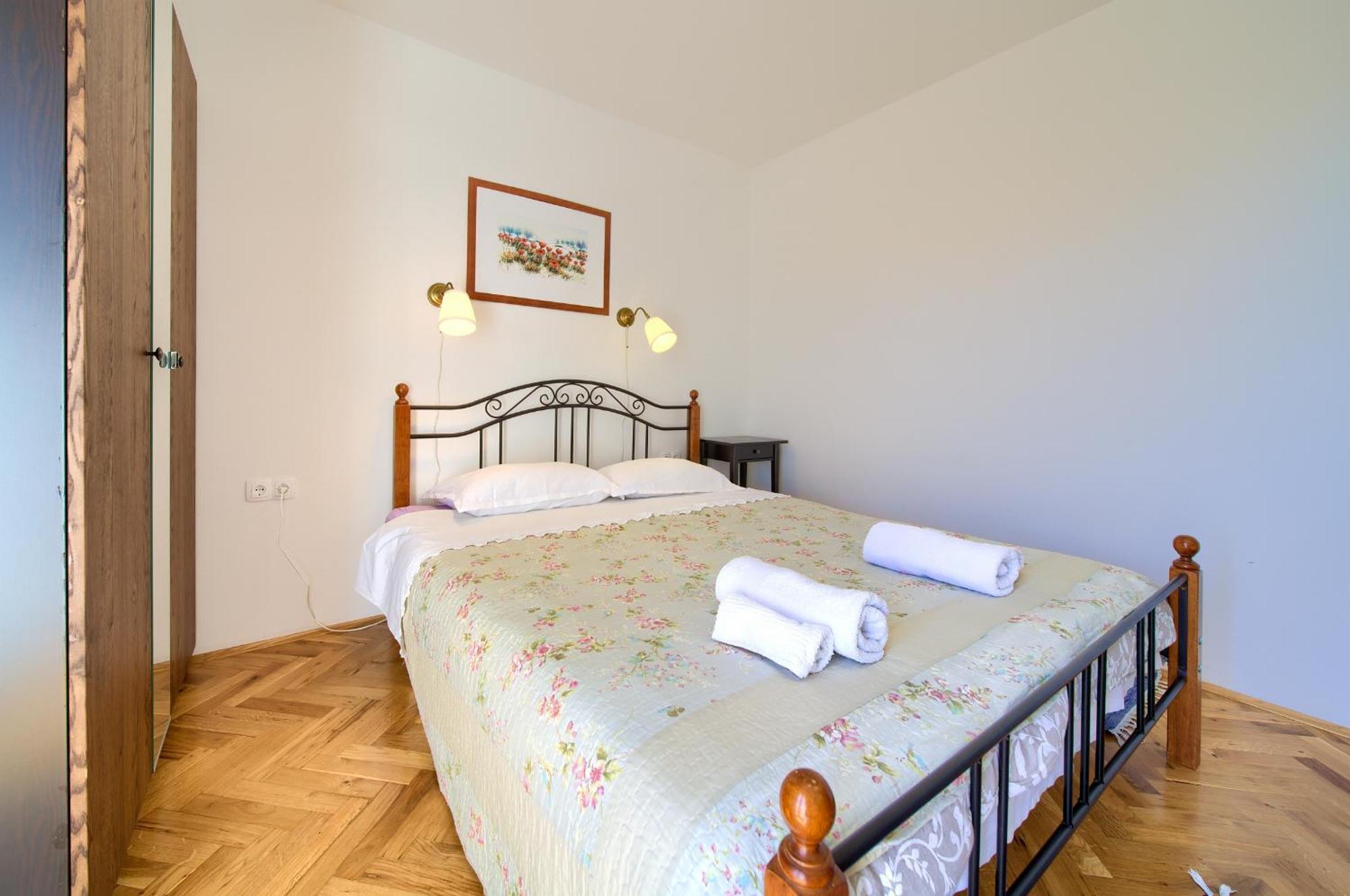 Apartments Rose Krk Town Exterior foto