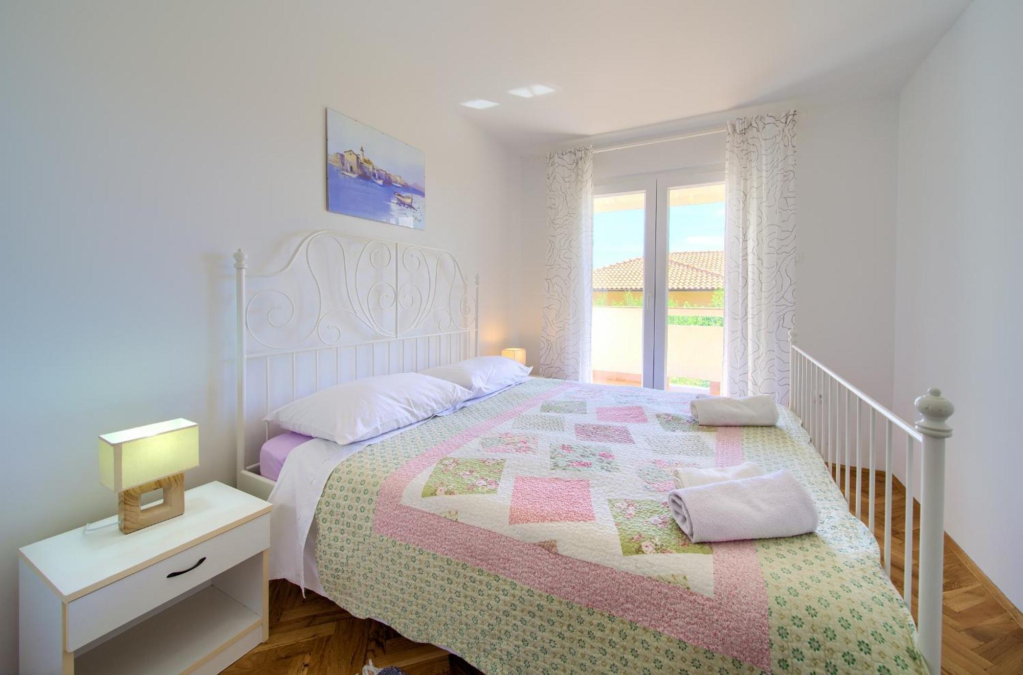 Apartments Rose Krk Town Exterior foto